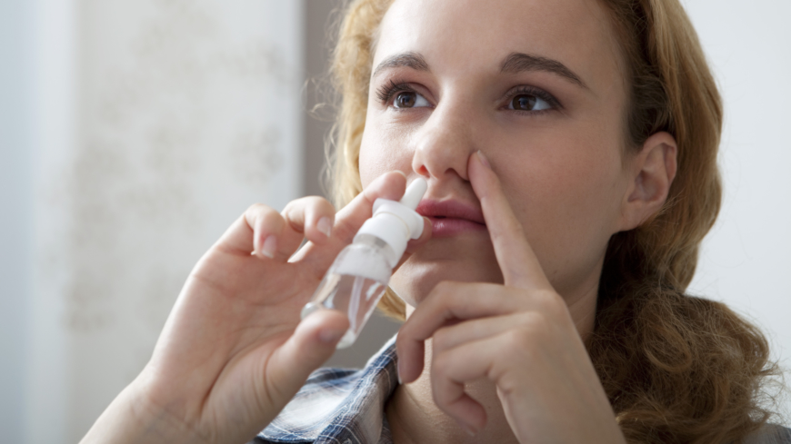 En tett nese forbindes oftest med en forkjølelse, men kan også skyldes allergi – spesielt hvis du har hatt tett nese i flere uker.  Foto: Shutterstock